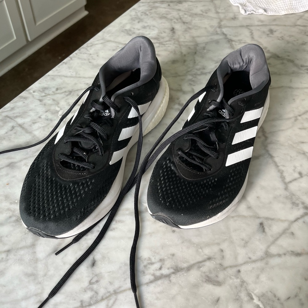 Men’s Adidas SuperNova Size 12 Athletic Shoe